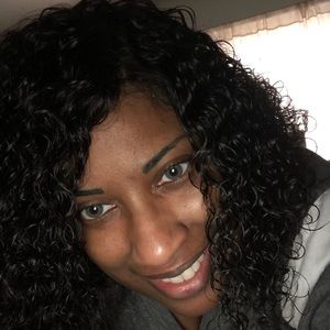 Meet your Posher, Yasmin